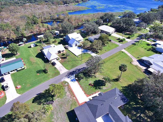 bird's eye view with a water view