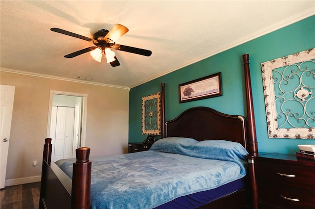 bedroom with hardwood / wood-style floors, ceiling fan, and ornamental molding