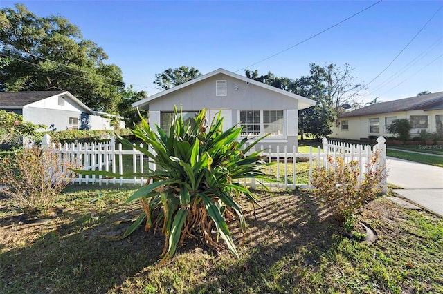 view of front of house