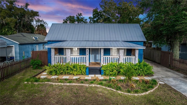 bungalow featuring covered porch