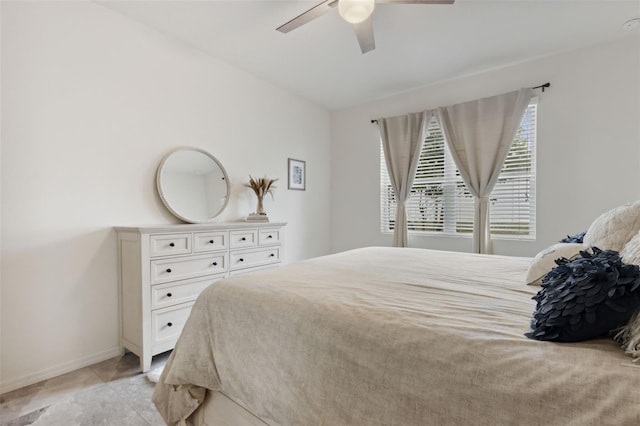 bedroom with ceiling fan