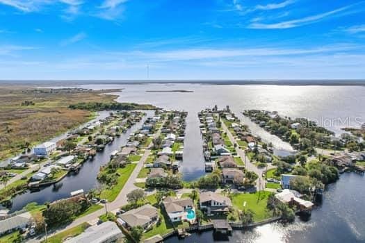 bird's eye view with a water view