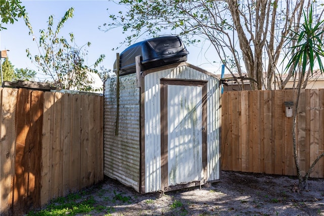 view of outbuilding