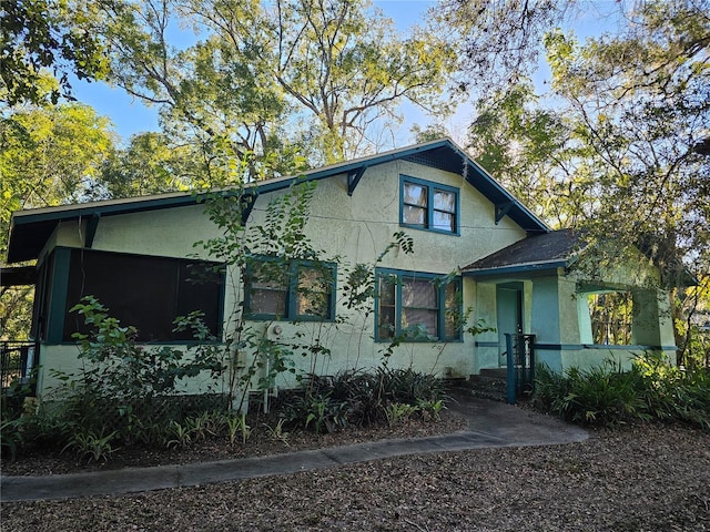 view of front facade