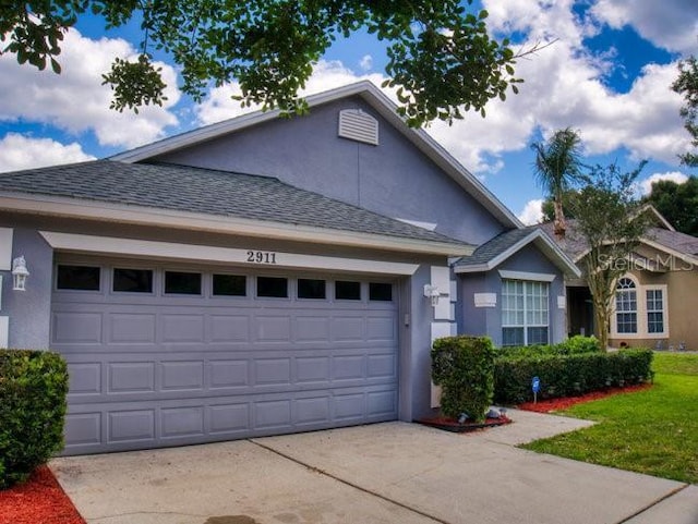 view of front of house featuring a garage