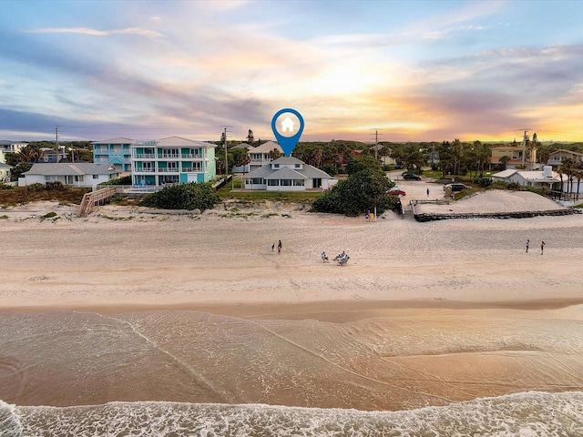 view of aerial view at dusk