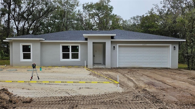 view of front facade featuring a garage