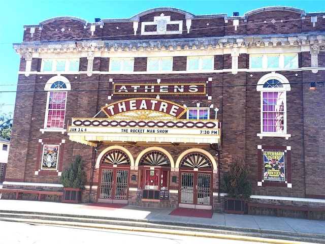 view of building exterior