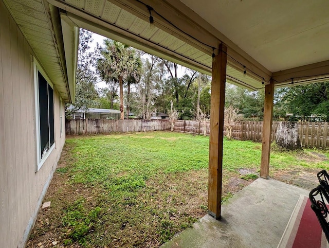 view of yard featuring a patio