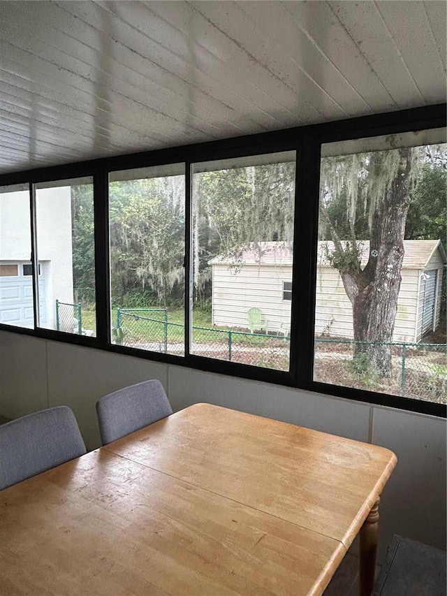 view of sunroom / solarium