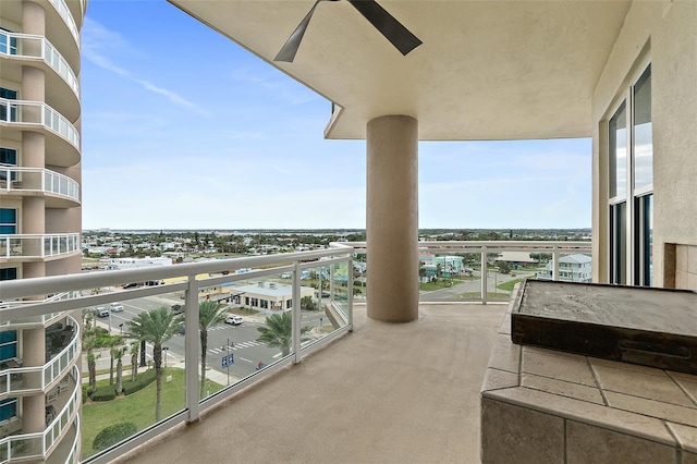 balcony with ceiling fan