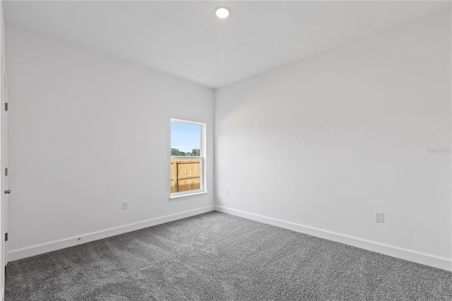 view of carpeted spare room