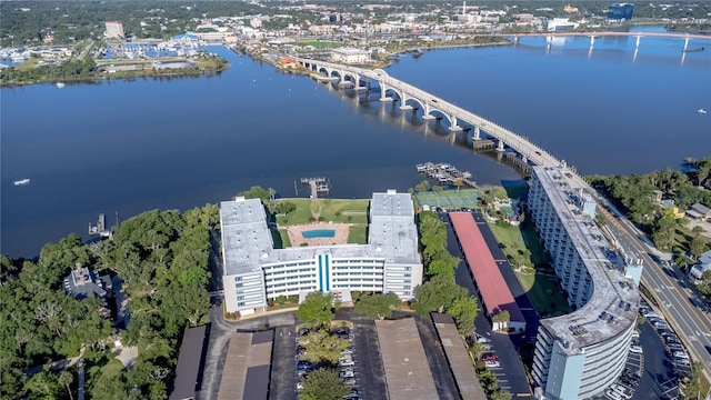 bird's eye view with a water view