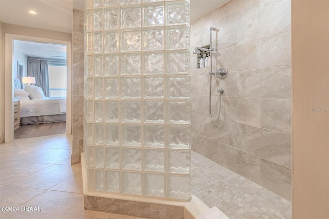 bathroom featuring a tile shower