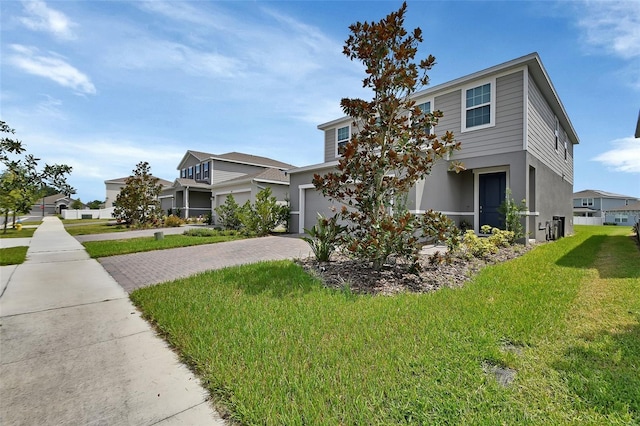 view of front of house featuring a front yard