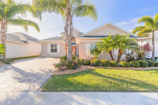 view of front of house with a front yard