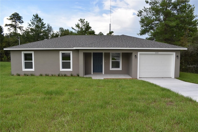 ranch-style home with stucco siding, a shingled roof, a garage, driveway, and a front lawn