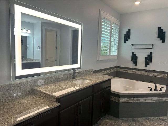 6301 Swanson St, Windermere, FL 34786 - full bath featuring a jetted tub and vanity