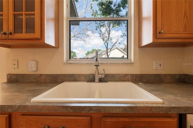 room details featuring sink