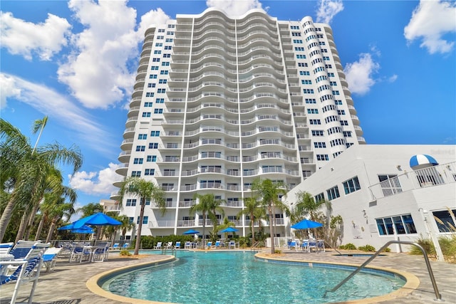 2 Oceans W Blvd Unit 1905, Daytona Beach Shores, FL 32118 - view of community pool