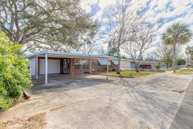 view of front facade with a garage