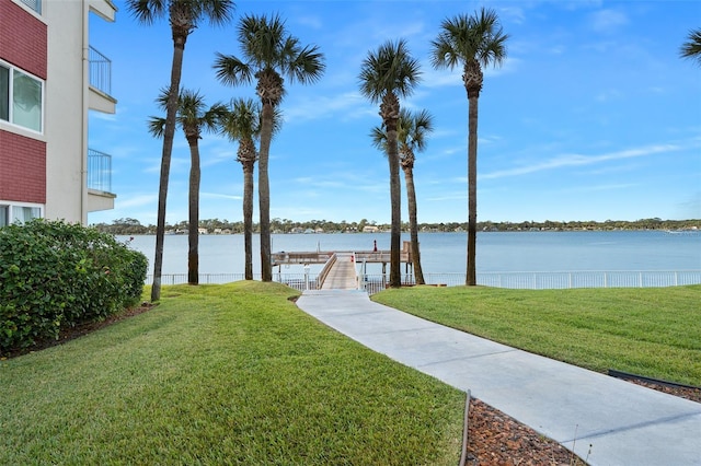 view of yard featuring a water view