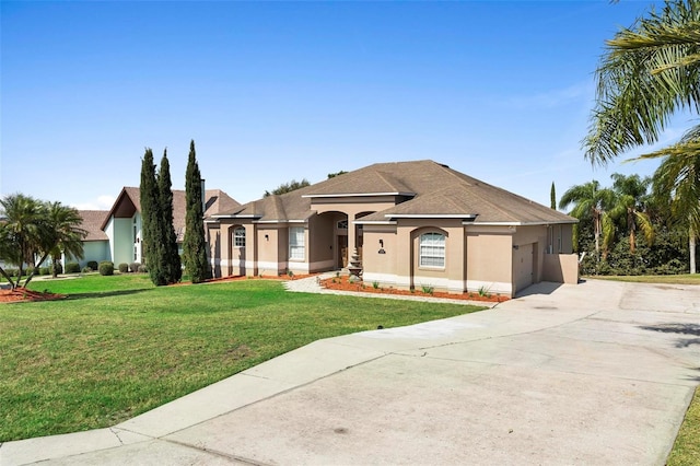 view of front of house with a front yard