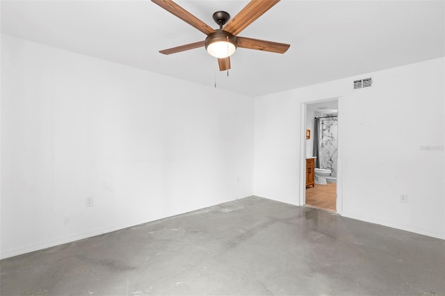 empty room featuring ceiling fan