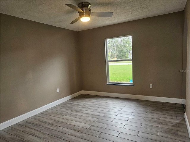 2235 Rabenton Rd, Deltona, FL 32738 - photo 12