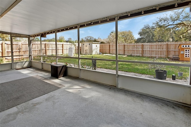 view of unfurnished sunroom