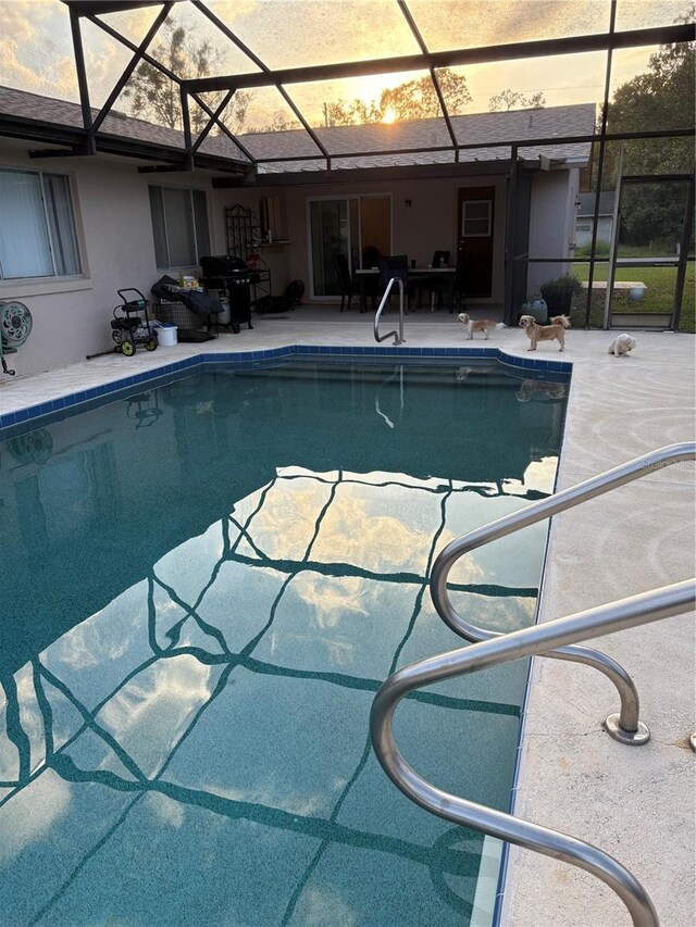 1420 Felton St, Deltona, FL 32725 - swimming pool with a lanai and a patio