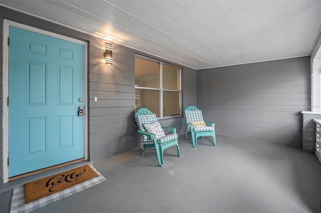 property entrance with a porch