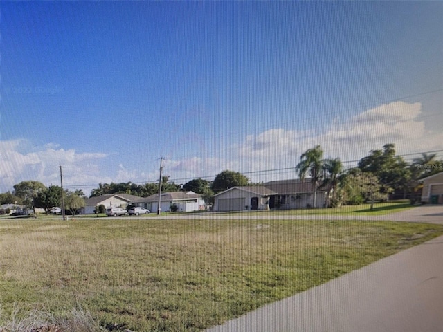 Listing photo 3 for 1527 SE 20th Pl, Cape Coral FL 33990