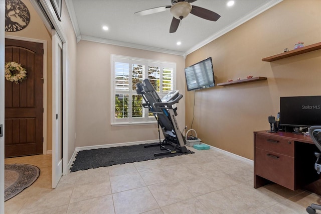 exercise room featuring baseboards, ornamental molding, a ceiling fan, and recessed lighting