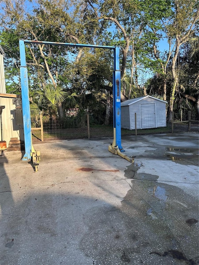 view of road with driveway