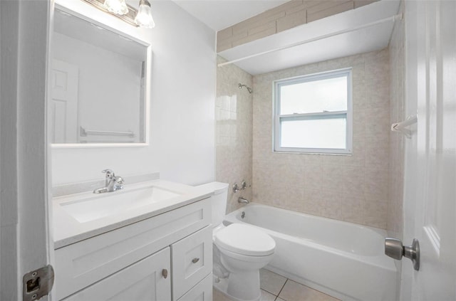 1986 Big Oak Dr, South Daytona, FL 32119 - full bath featuring tile patterned floors, vanity, toilet, and washtub / shower combination