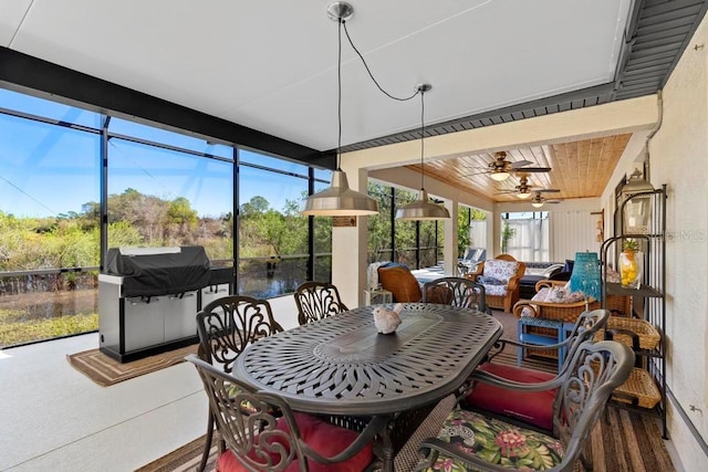 view of sunroom / solarium