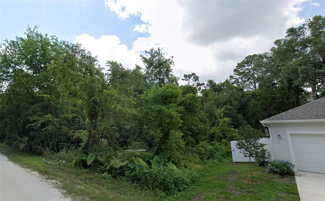 Listing photo 2 for 10th St, Orange City FL 32763