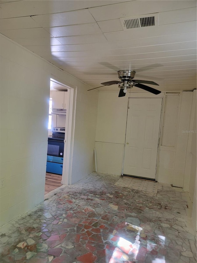 318 S Massachusetts Ave, Deland, FL 32724 - photo 28