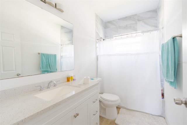 5261 3rd St, Orlando, FL 32810 - full bath featuring toilet, shower / bath combo with shower curtain, and vanity