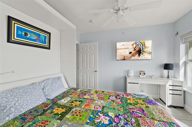bedroom featuring a ceiling fan