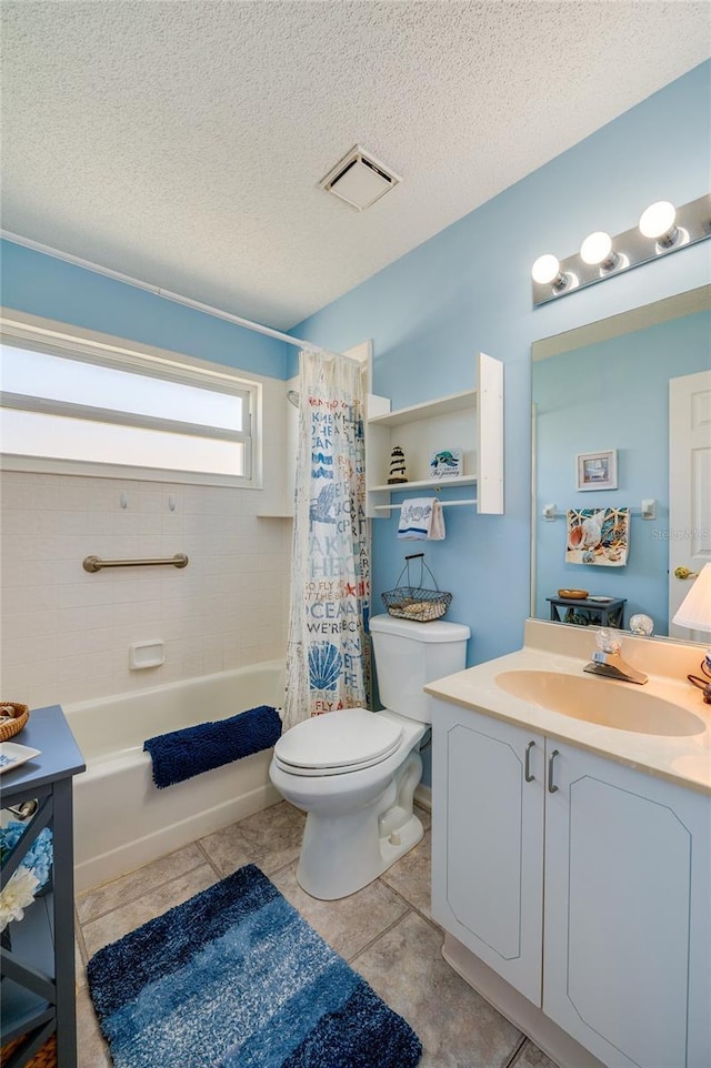 133 Wood Ibis Ct, Daytona Beach, FL 32119 - full bathroom with visible vents, shower / tub combo, toilet, a textured ceiling, and vanity