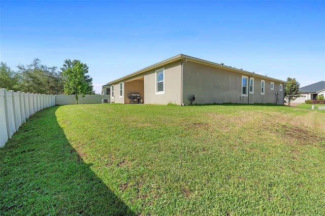 2337 Oxmoor Dr, Deland, FL 32724 - view of yard