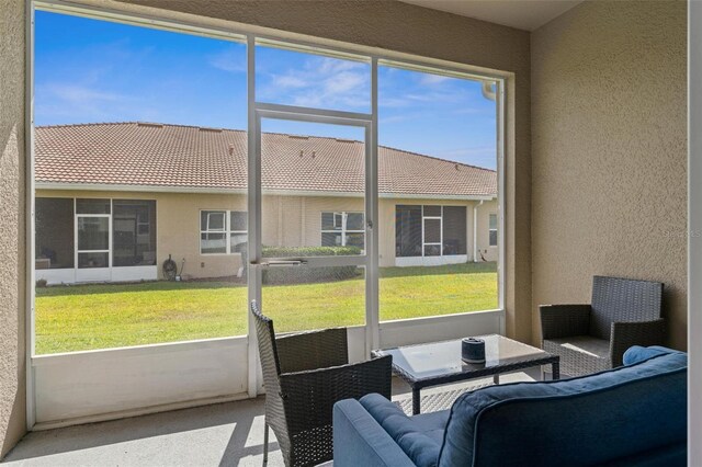1079 Quaker Ridge Ln, Davenport, FL 33896 - sunroom / solarium with a healthy amount of sunlight and an outdoor living space