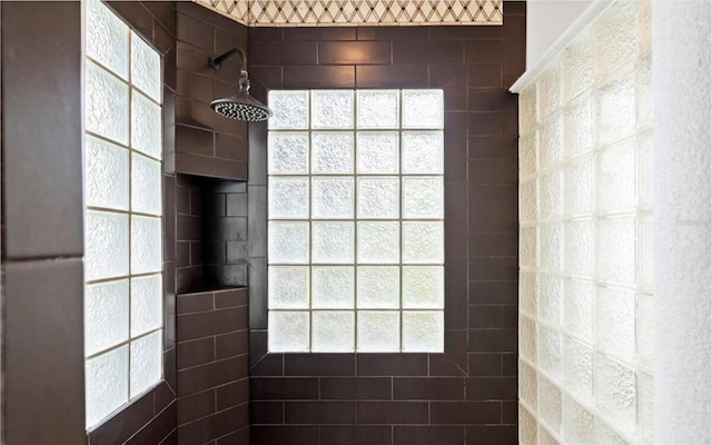 28 Shadowcreek Way, Ormond Beach, FL 32174 - bathroom featuring a walk in shower