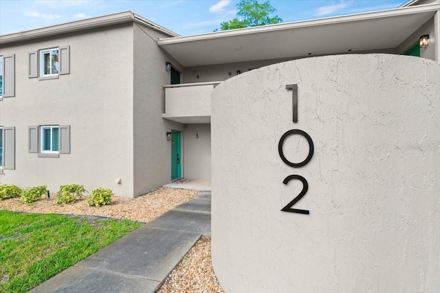 details with stucco siding