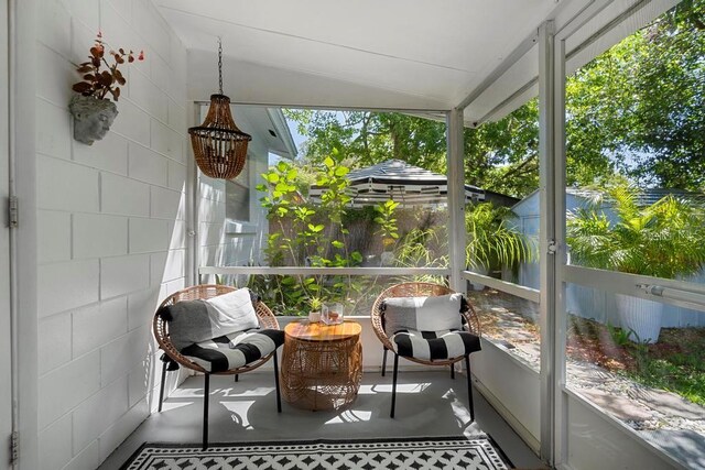 view of sunroom / solarium