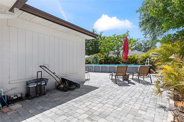 2824 Oak Lea Dr, South Daytona, FL 32119 - view of patio featuring an outdoor pool