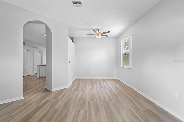 15733 Green Point Ct, Clermont, FL 34714 - photo 4