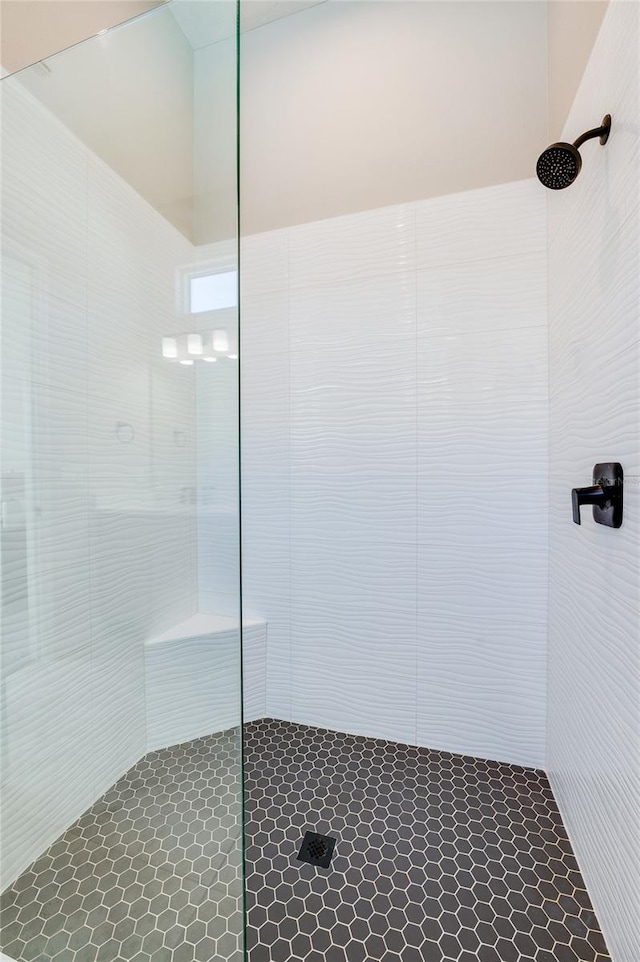 887 Lake Hill Way, Deland, FL 32724 - full bath featuring a tile shower and tile patterned floors